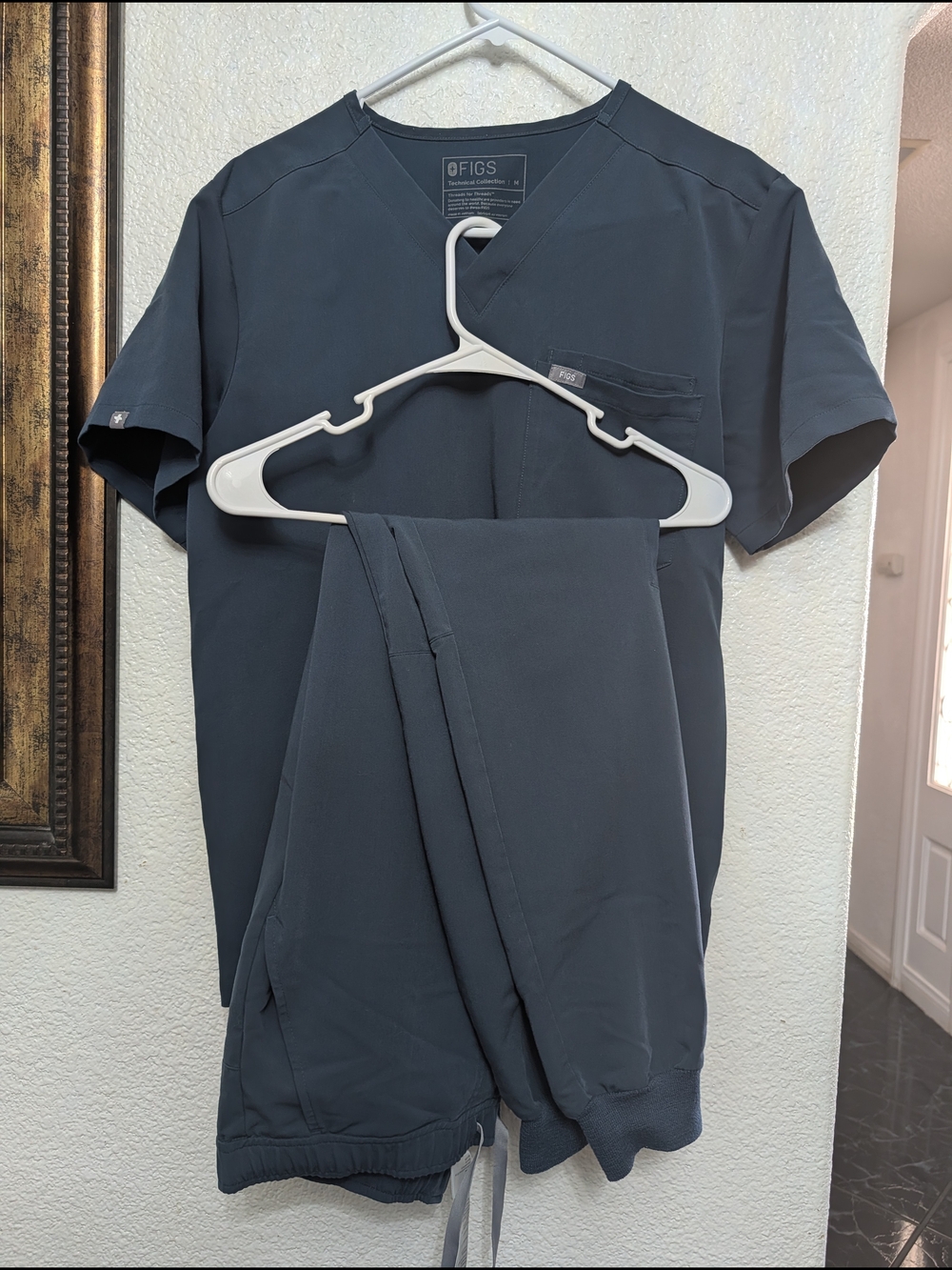 FIGS Navy Scrub Set - Top & Pants